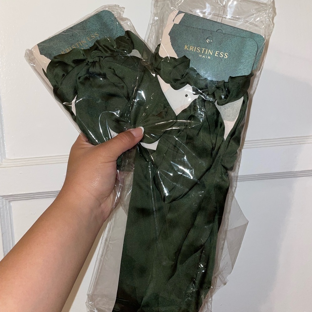 Kristen Ess Hair bows - Picture 3 of 4